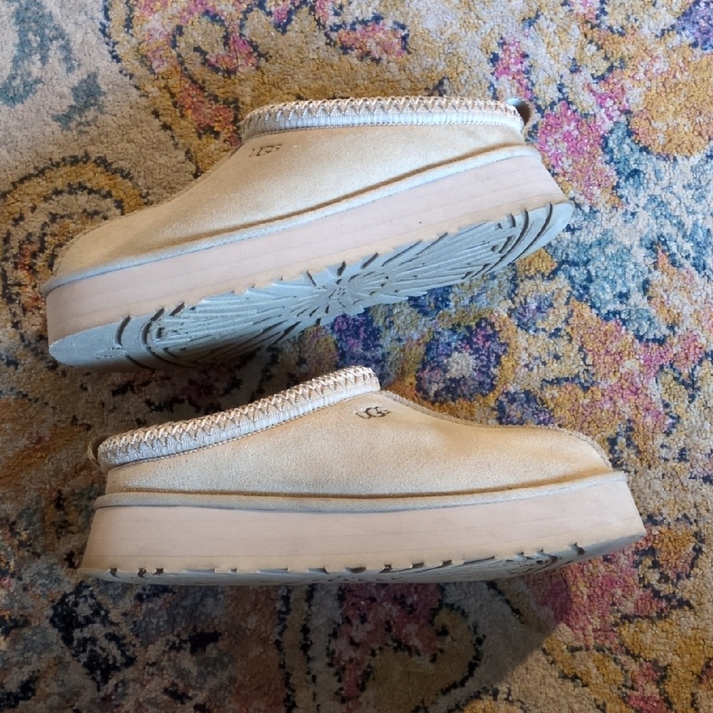 UGG Tazz Platform - 11 - Picture 3 of 5